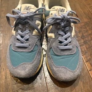 New Balance Teal and Gray Athletic Shoes